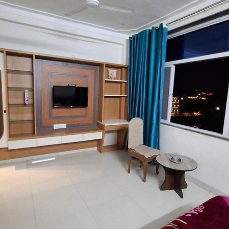 Antariksh Hotel Udaipur Bagian luar foto