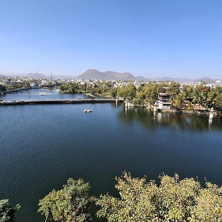 Antariksh Hotel Udaipur Bagian luar foto
