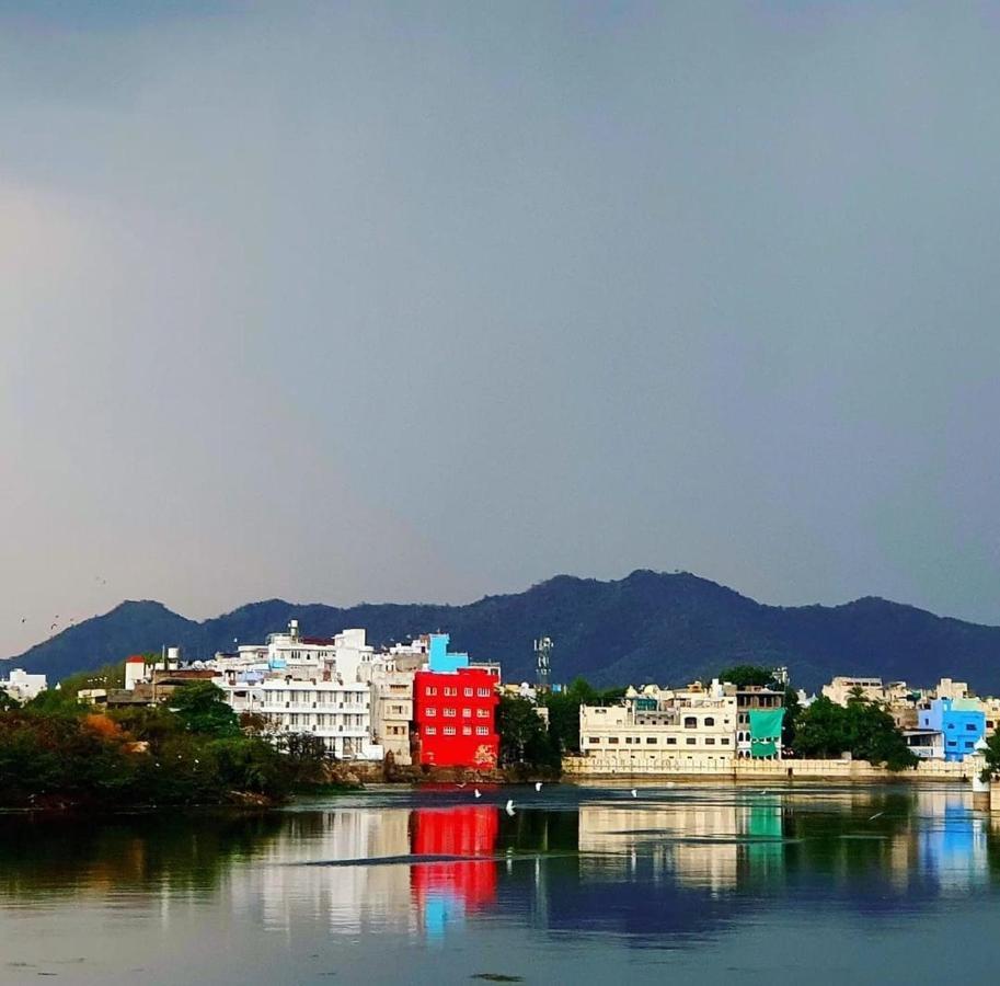 Antariksh Hotel Udaipur Bagian luar foto
