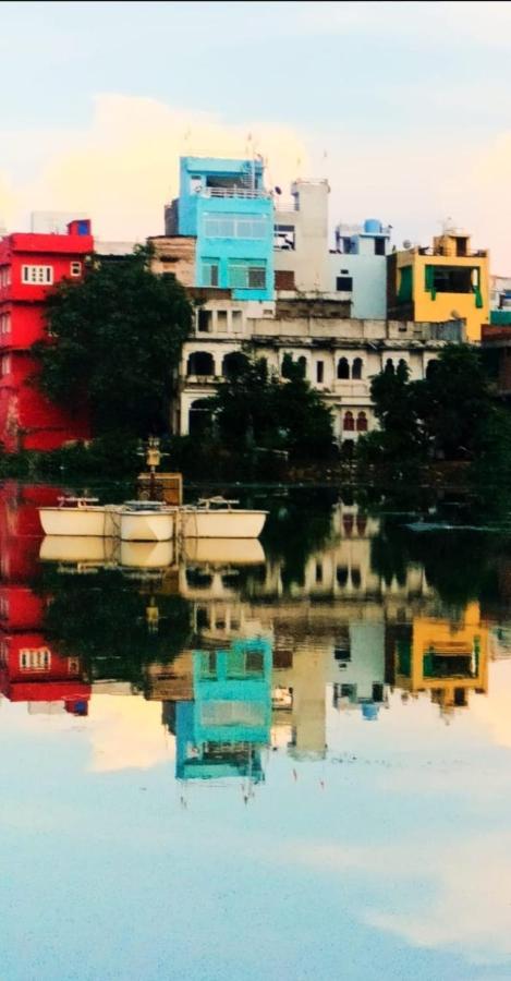 Antariksh Hotel Udaipur Bagian luar foto