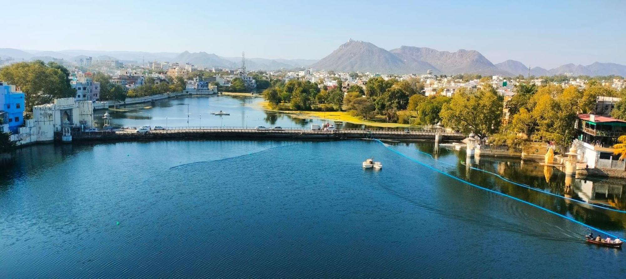 Antariksh Hotel Udaipur Bagian luar foto
