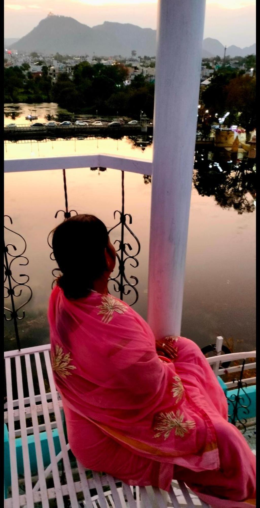 Antariksh Hotel Udaipur Bagian luar foto